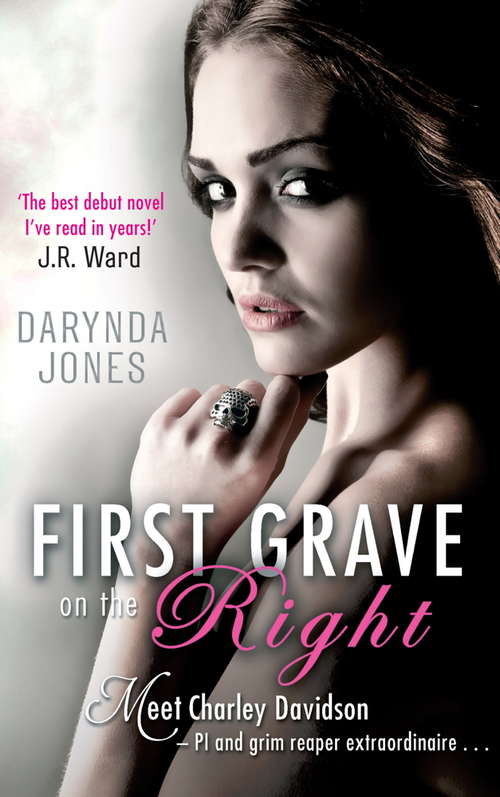 Book cover of First Grave On The Right: Number 1 in series (Charley Davidson #1)