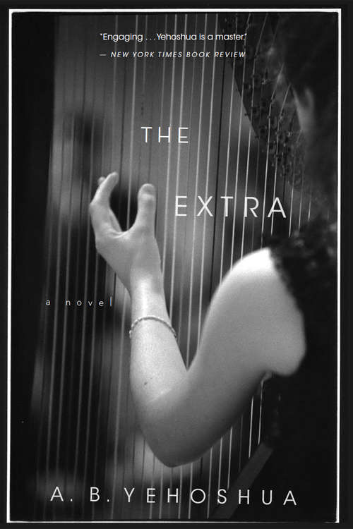 Book cover of The Extra: A Novel