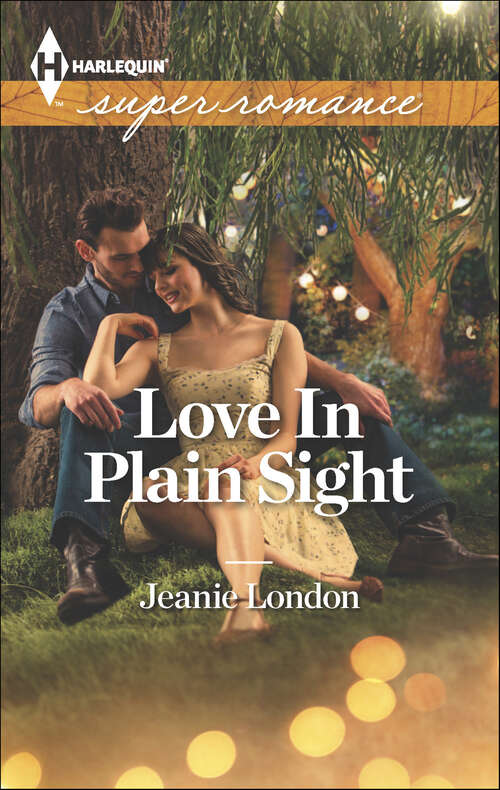 Book cover of Love In Plain Sight