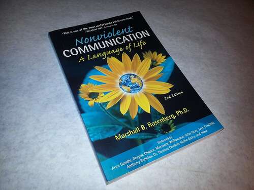 Book cover of Nonviolent Communication: A Language of Life (Second Edition)