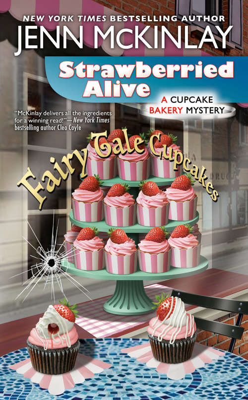 Book cover of Strawberried Alive (Cupcake Bakery Mystery #14)