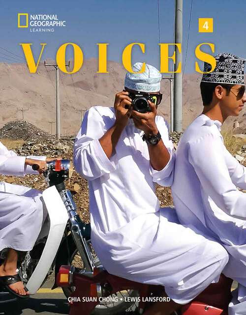 Book cover of Voices 4: Student's Book (First Edition)