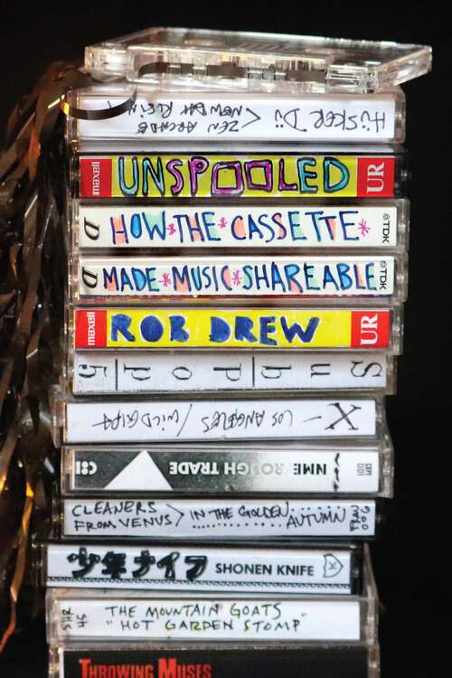 Book cover of Unspooled: How the Cassette Made Music Shareable (Sign, Storage, Transmission)