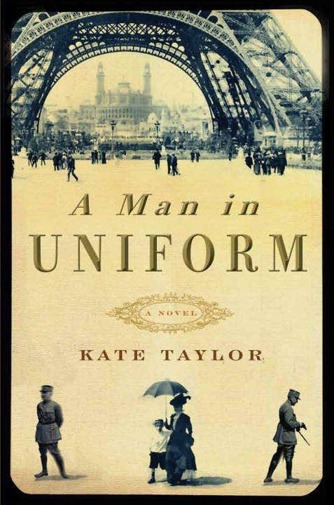 Book cover of A Man in Uniform: A Novel