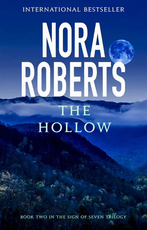 Book cover of The Hollow: Number 2 in series (Sign of Seven Trilogy #2)