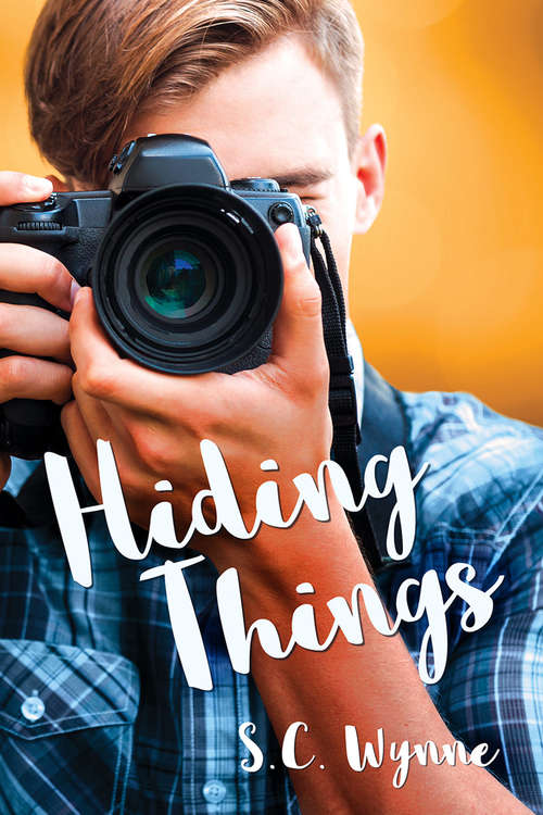 Book cover of Hiding Things