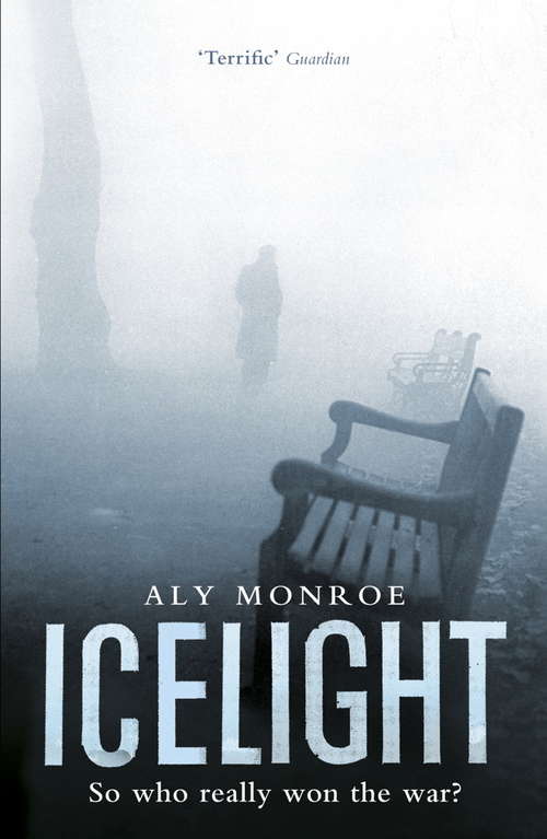 Book cover of Icelight: Peter Cotton Thriller 3: Gripping espionage at its best