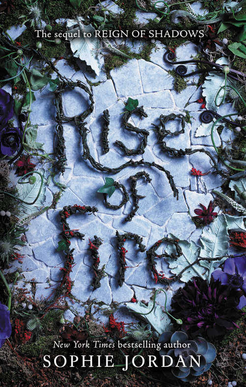 Book cover of Rise of Fire (Reign of Shadows #2)