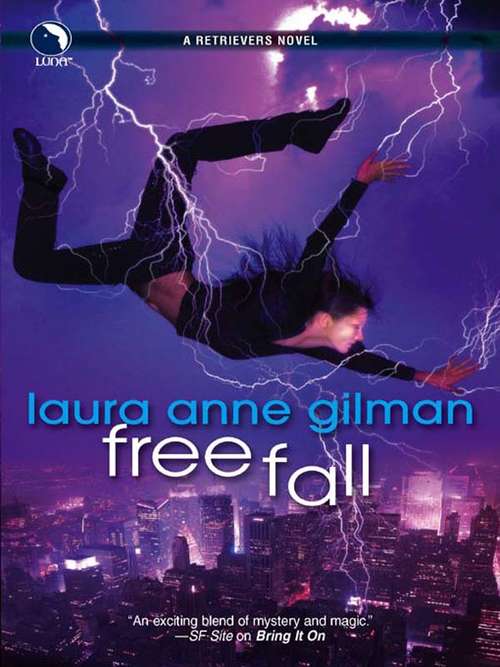 Book cover of Free Fall (Retrievers #5)